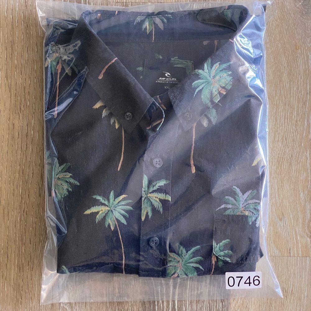 Rip Curl Palm Trees Short Sleeve Collared Shirt M… - image 6